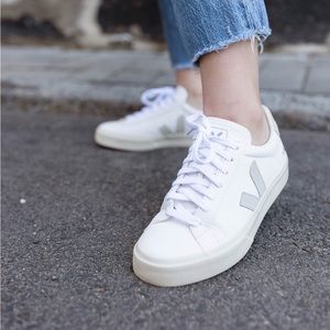 Veja Campo Sneakers in Natural size 38